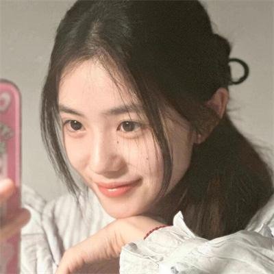 站起来的女孩